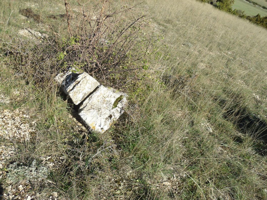 Click for the gallery page to add comments and vote (PID:159956) Menhir de la Vernède 6