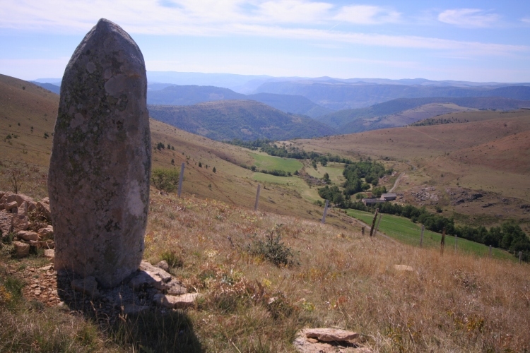 Click for the gallery page to add comments and vote (PID:68078) Menhir de la Veissière (09)