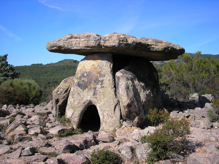 Coste-Rouge Dolmen