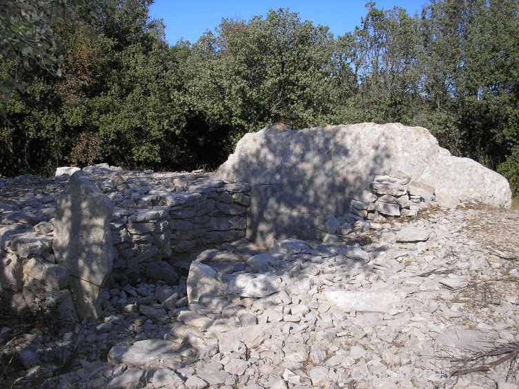 Click for the gallery page to add comments and vote (PID:45782) Carrières dolmen