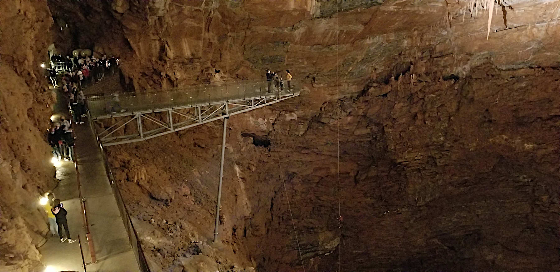 Click for the gallery page to add comments and vote (PID:232952) Grotte de Cabrespine