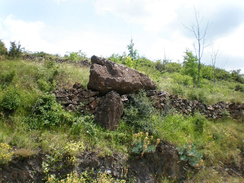 Click for full size image of Arrigas Dolmen (PID:182300) Arrigas Dolmen