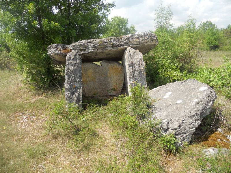 Click for the gallery page to add comments and vote (PID:77249) Dolmen de Quatre Routes