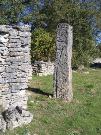Cayre menhir