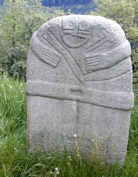 Click for the gallery page to add comments and vote (PID:112562) Les Vignals statue menhir