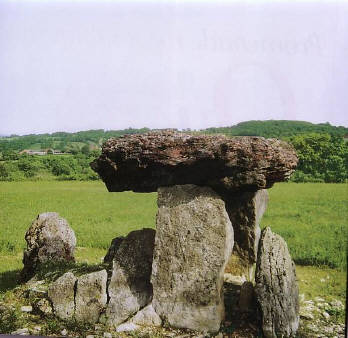 Dolmen des Cloups