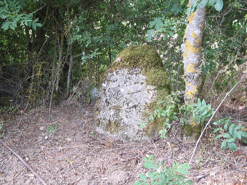 Click for the gallery page to add comments and vote (PID:189321) Montaigut menhir