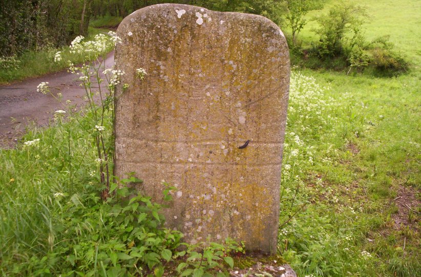 Click for the gallery page to add comments and vote (PID:129957) Rieuviel statue menhir 2