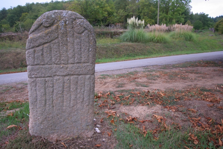 Saint Maurice d'Orient statue menhir