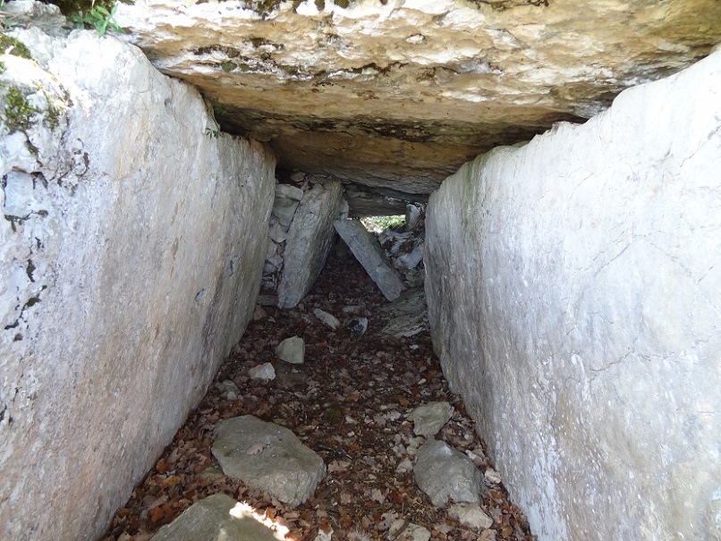 Click for the gallery page to add comments and vote (PID:177095) Dolmen de Ganil
