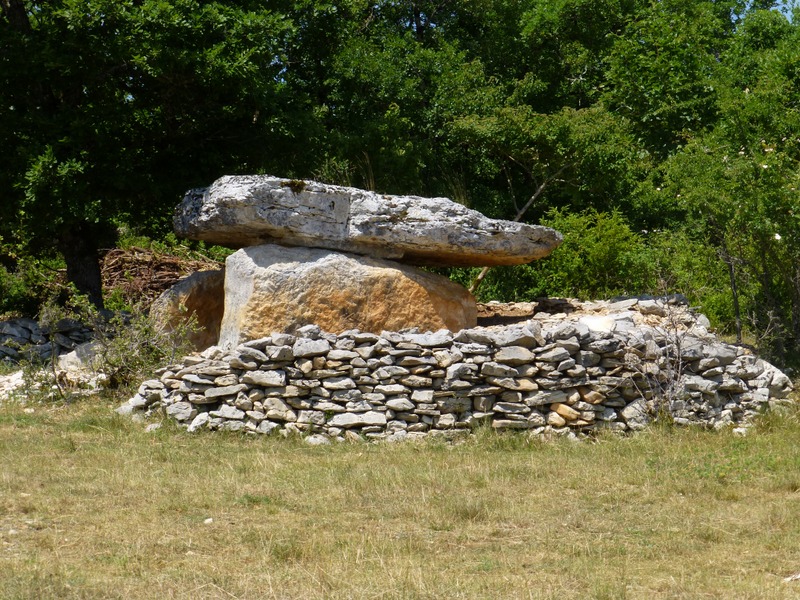 Click for the gallery page to add comments and vote (PID:133619) Dolmen de Combes-Hautes