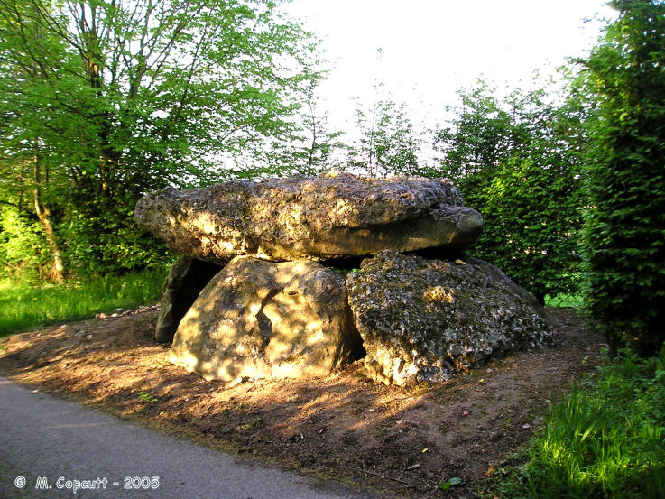 La Grosse Pierre (Verneusses)