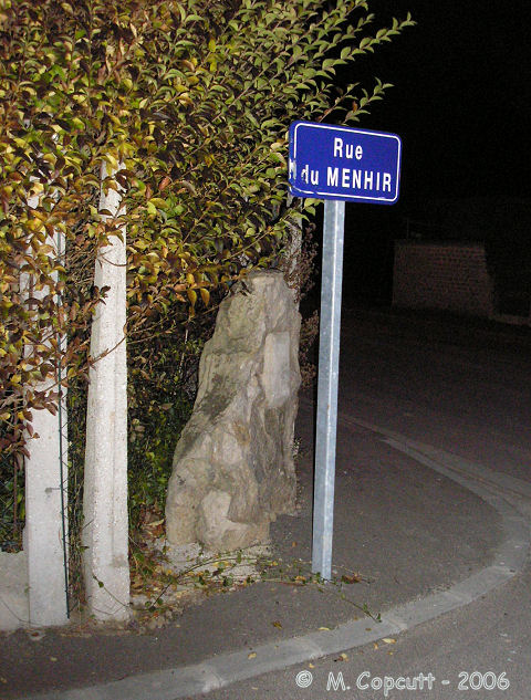 Luc-sur-Mer menhir