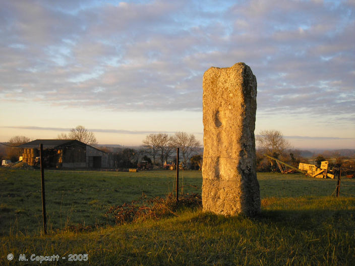 Menhir des Demoiselles (Colombiers-sur-Seulles)