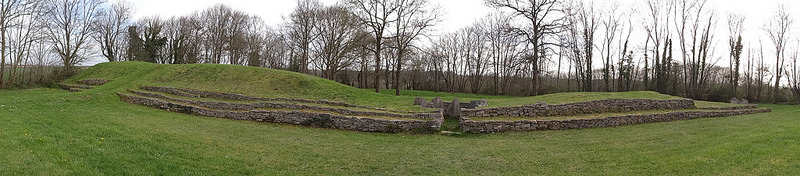 Click for the gallery page to add comments and vote (PID:118263) Colombiers-sur-Seulles tumulus
