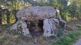 La Grosse Pierre (Verneusses)