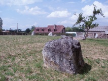 Montchauvet Alignements