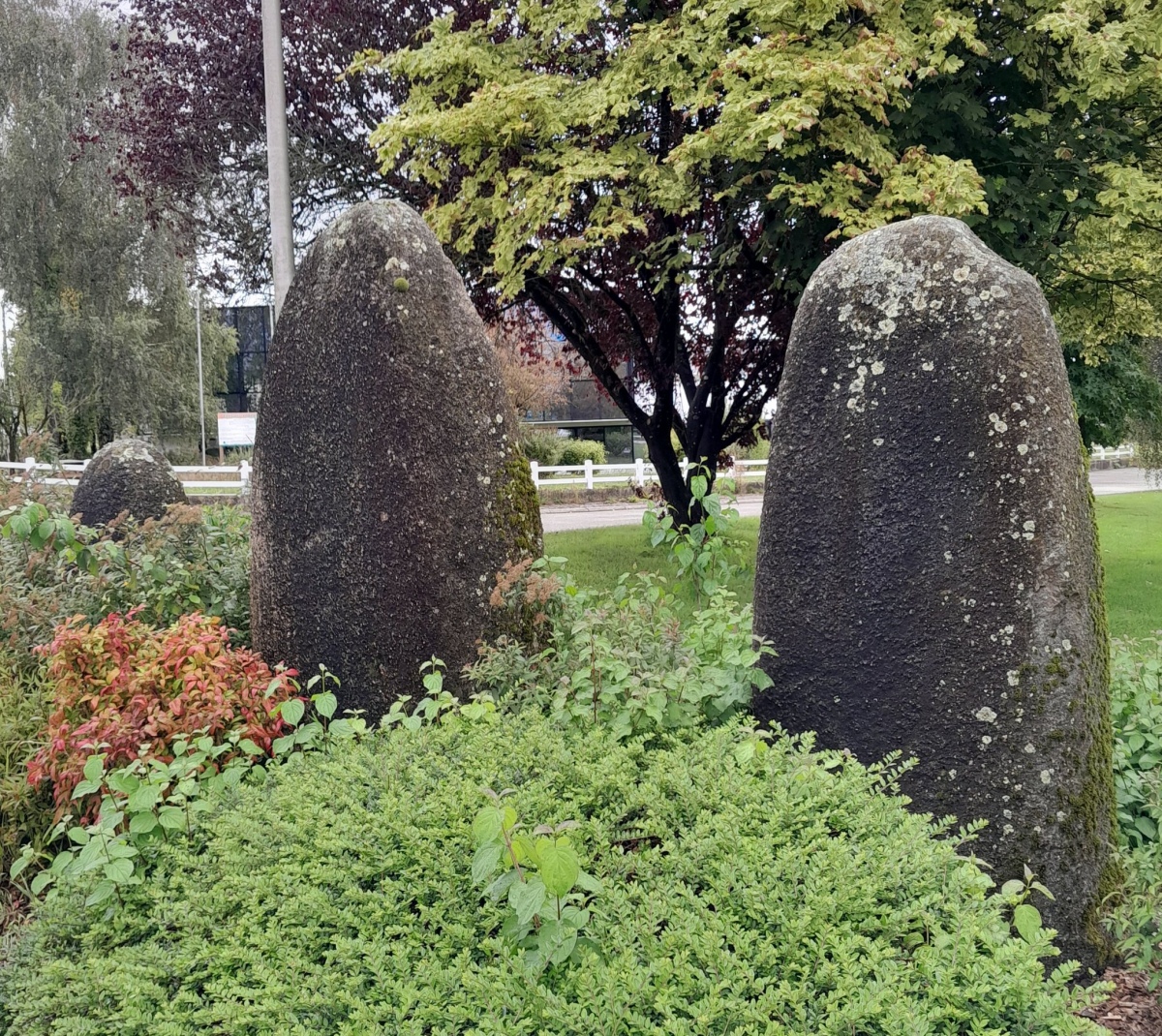 Stèles de petite croix