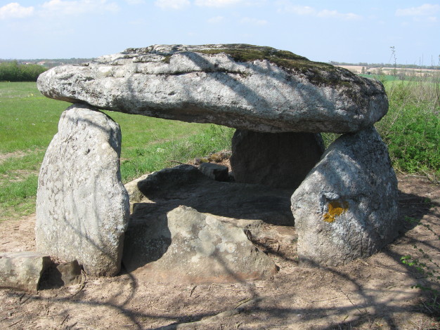 Dolmen de Savatole 2