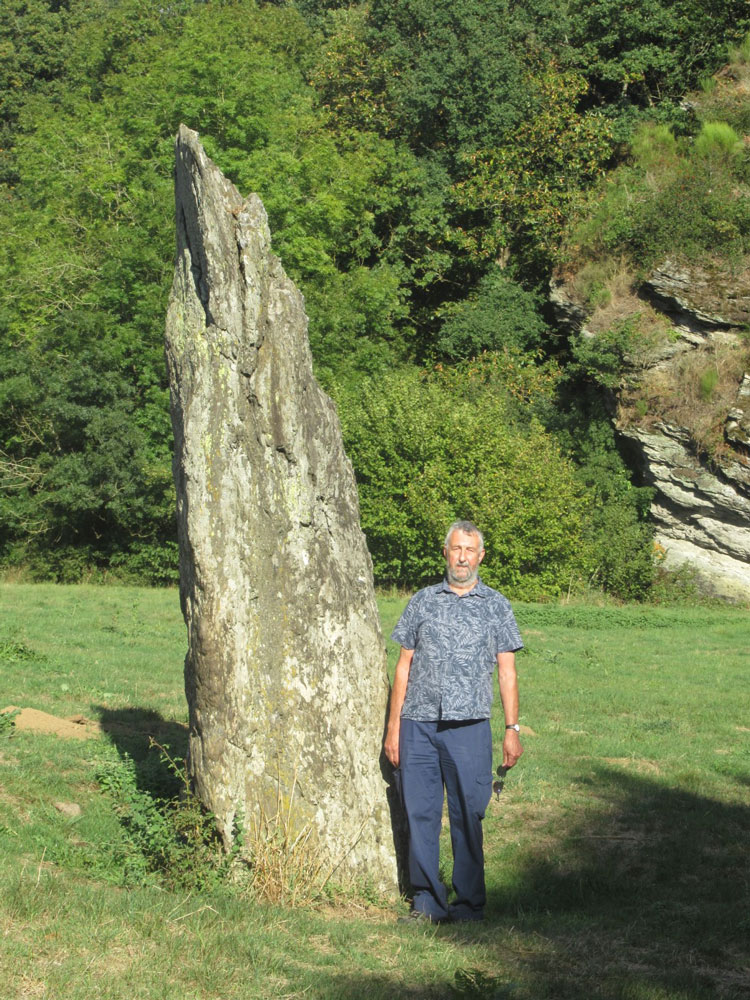 Click for the gallery page to add comments and vote (PID:186410) Menhir de Breau