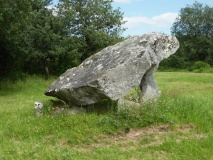 Dolmen dit la Pierre Couverte (Chavais)