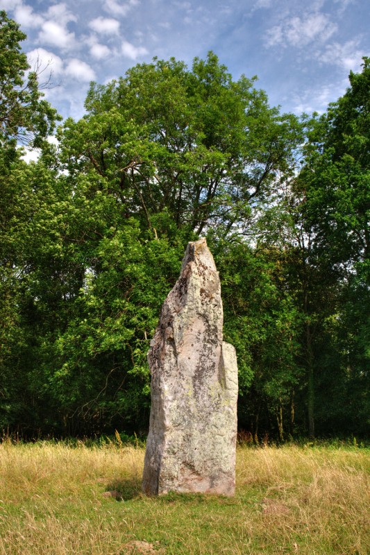 Click for full size image of Verzieux de Gargantua Menhir (PID:78856) Verzieux de Gargantua Menhir