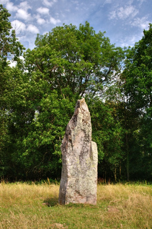 Verzieux de Gargantua Menhir