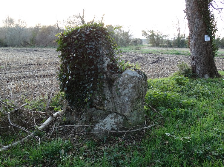 Menhir de Chillé