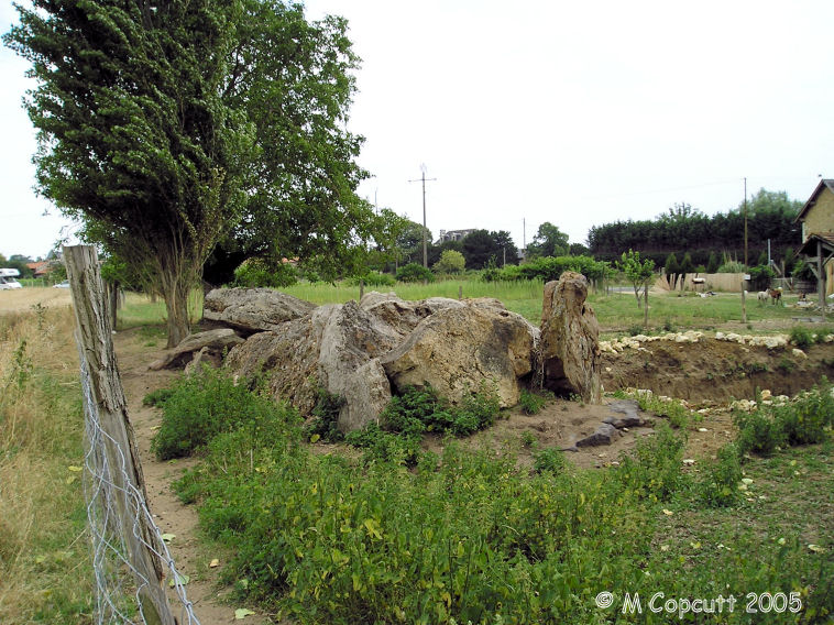 Dolmen dit la Pierre-de-Verre