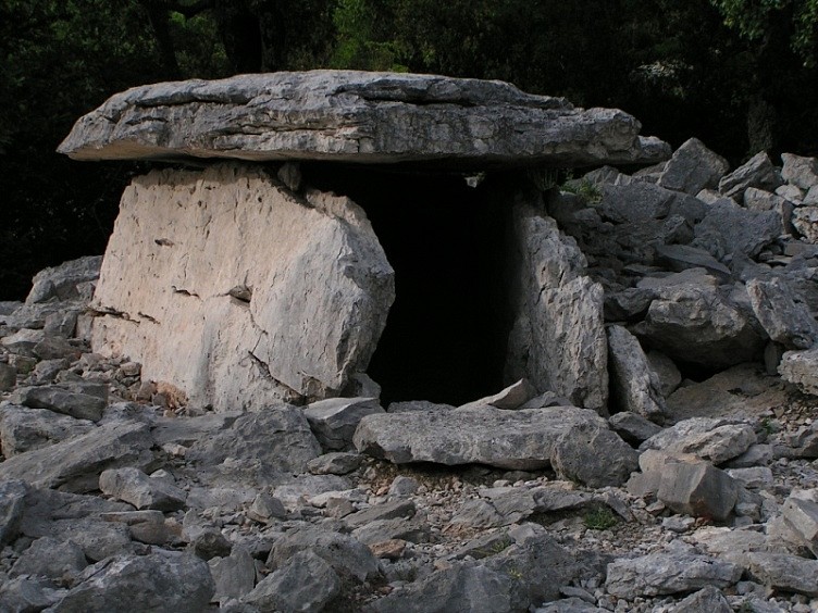 Font Mejanne dolmen 3