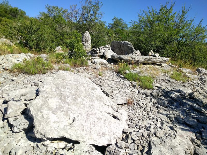 Click for the gallery page to add comments and vote (PID:183231) Dolmen du Gour de l'Estang 2