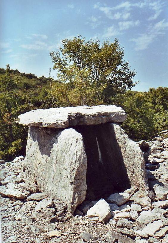 Font Mejanne dolmen 2