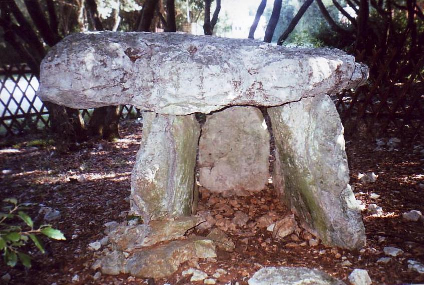 Aven Marzal Dolmen