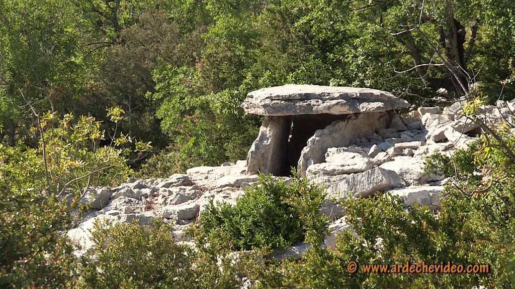 Click for the gallery page to add comments and vote (PID:144628) Dolmen de Bourbouillet 5