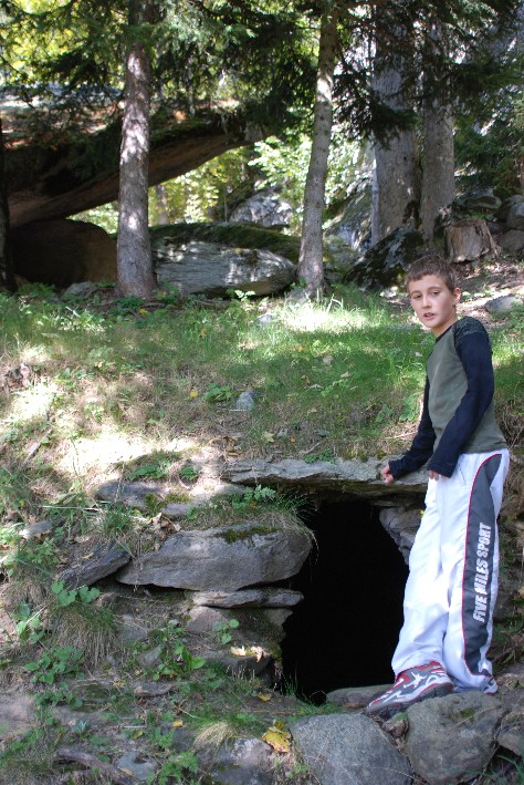 Click for the gallery page to add comments and vote (PID:43021) Dolmen du Thyl