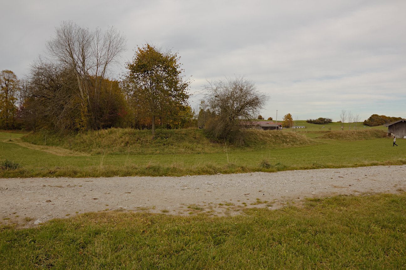 Click for the gallery page to add comments and vote (PID:234920) Holzhausen Viereckschanze (I)