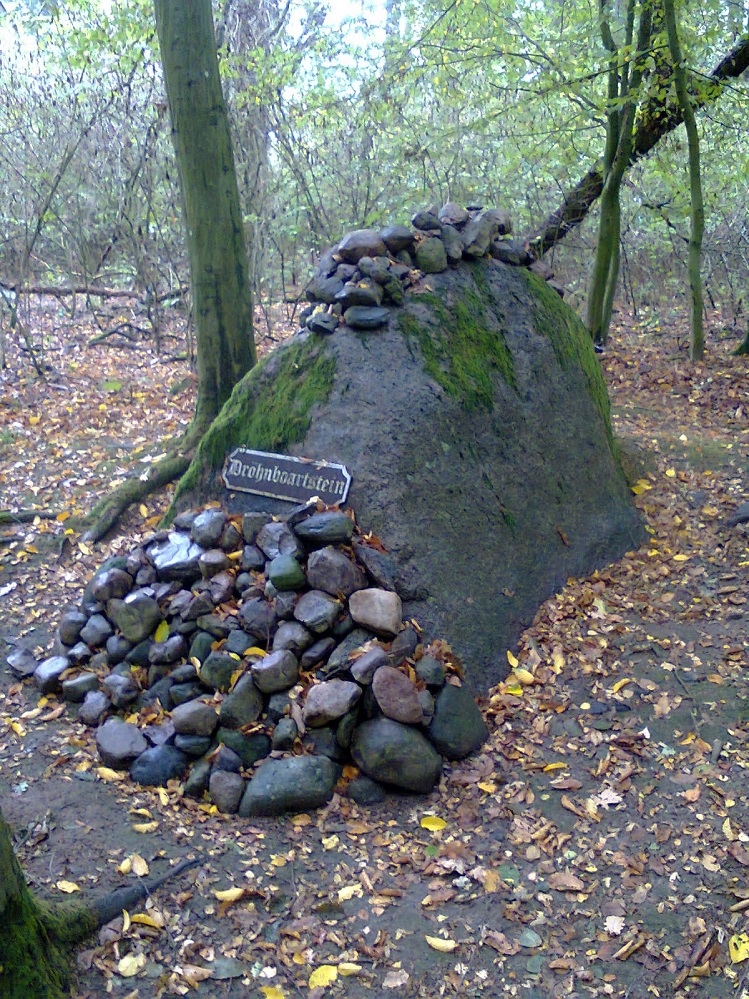 Click for the gallery page to add comments and vote (PID:158472) Dröhnboartstein Boitzenburg