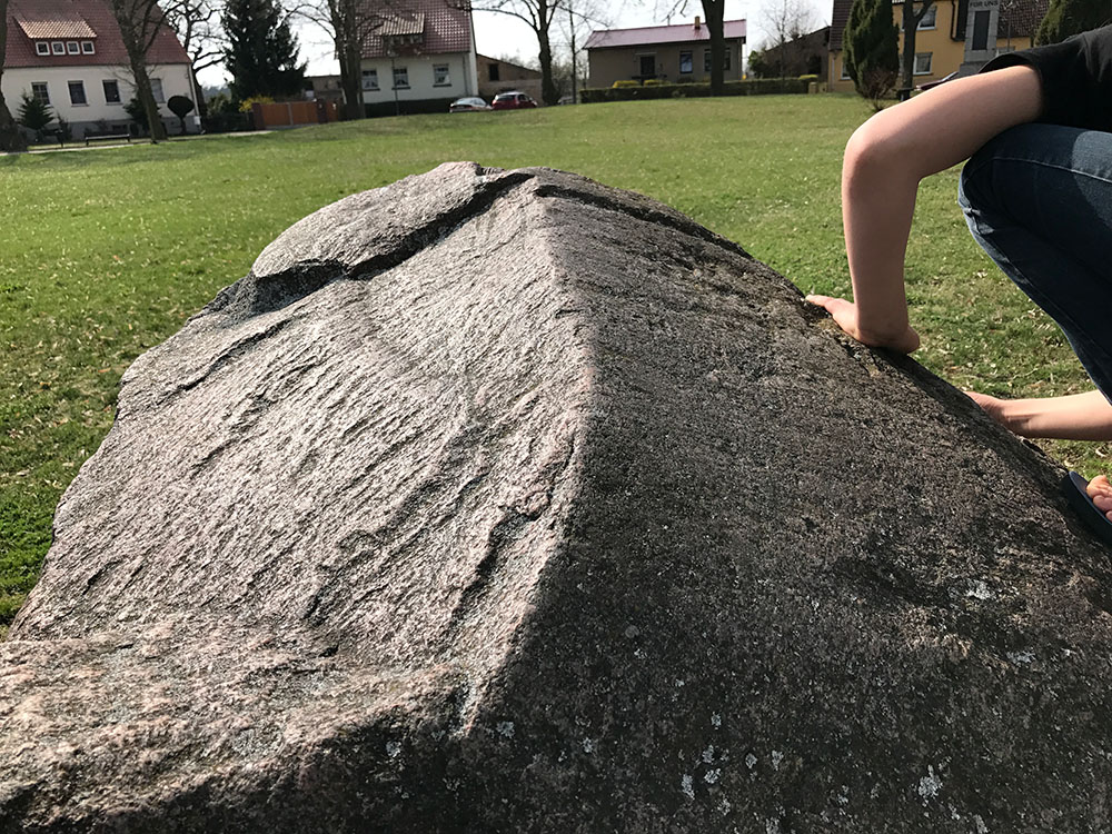 Click for full size image of Fläzstein Rehagen (PID:164927) Fläzstein Rehagen