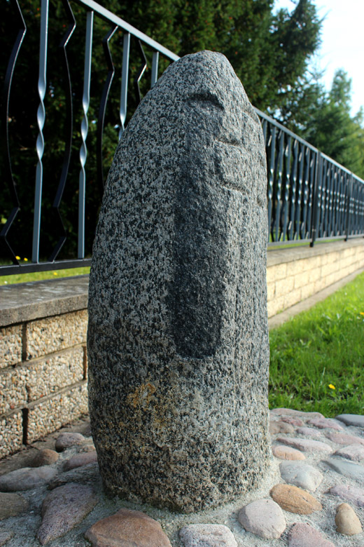 Click for full size image of Sonnewalde Kreuzstein (PID:124873) Sonnewalde Kreuzstein
