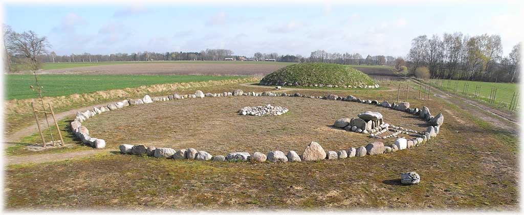 Anderlingen Steinkistengrab mit Bildstein