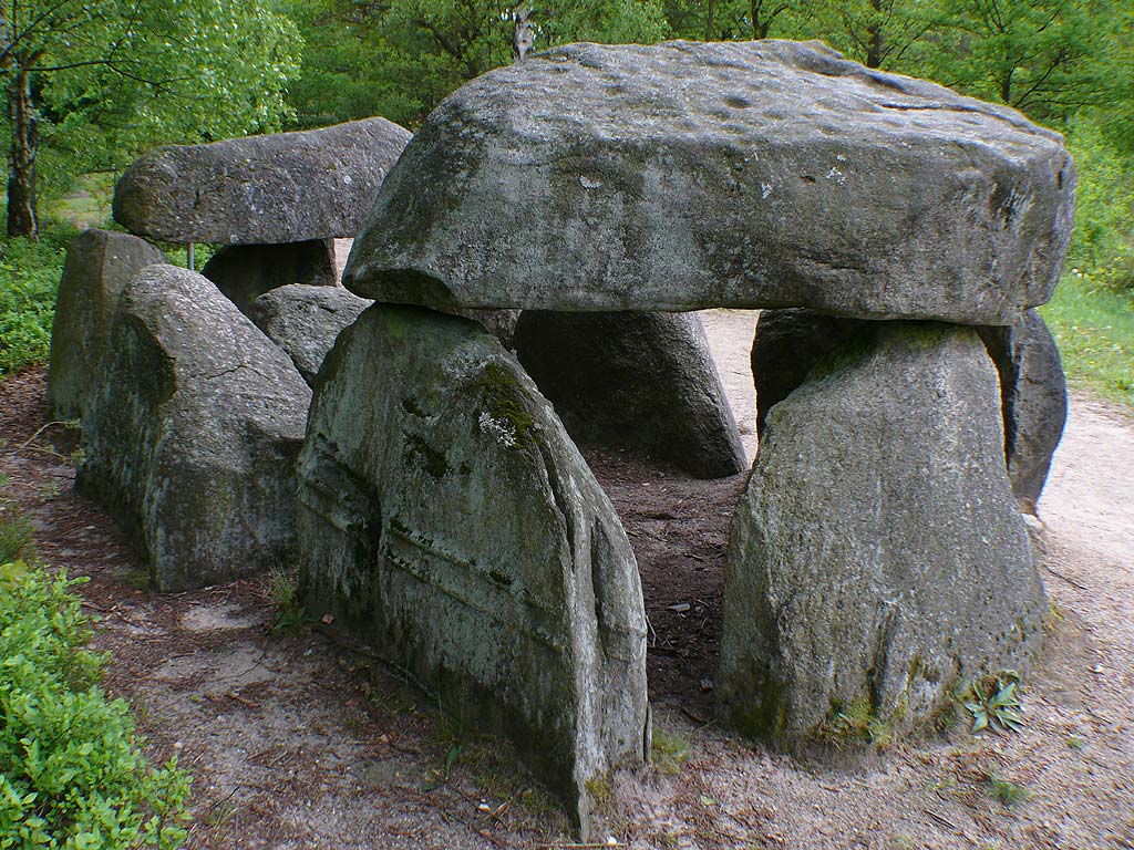 Hoesseringen Steingrab (Lehmke)
