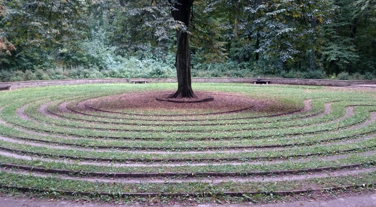 Das Rad, turf maze. image taken by Markus Glaubitz august 2016.