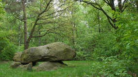 Apeldorn Steingrab 'Der Steinerne Schluessel'