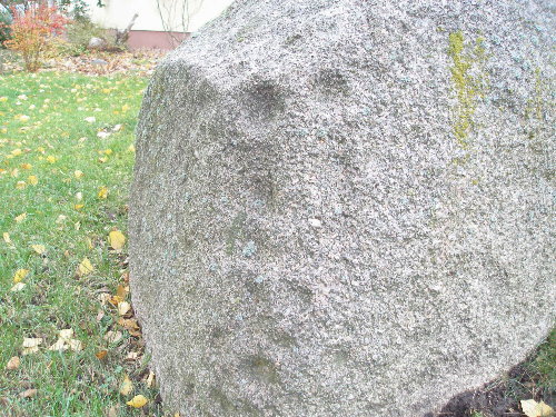 Lohmen Näpfchenstein (PID:25963) Lohmen Näpfchenstein