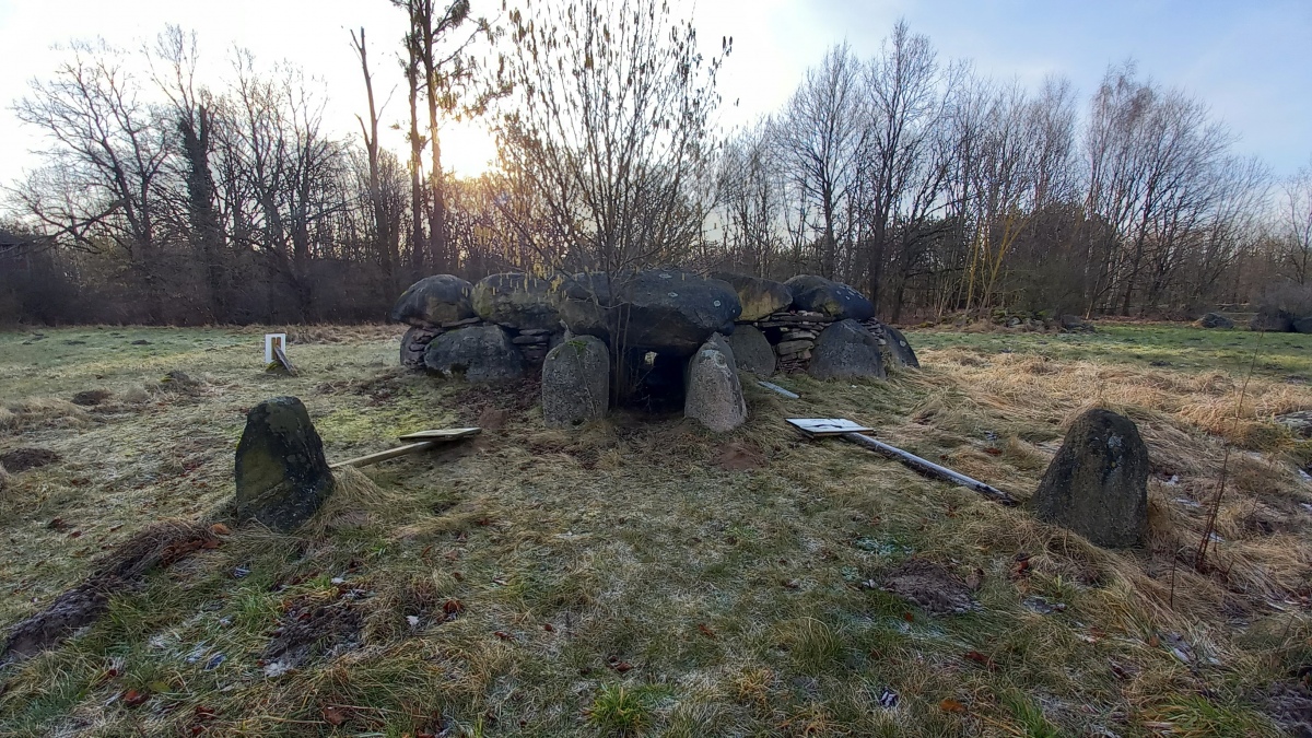 Click for the gallery page to add comments and vote (PID:237623) Findlingsgarten Schwichtenberg