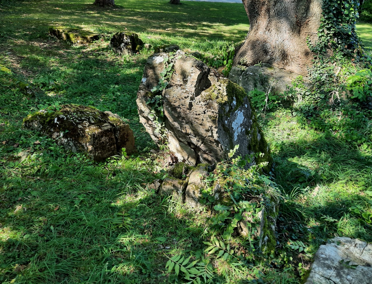 Click for full size image of Kirchborchen Steinkiste (1) (PID:279811) Kirchborchen Steinkiste (1)