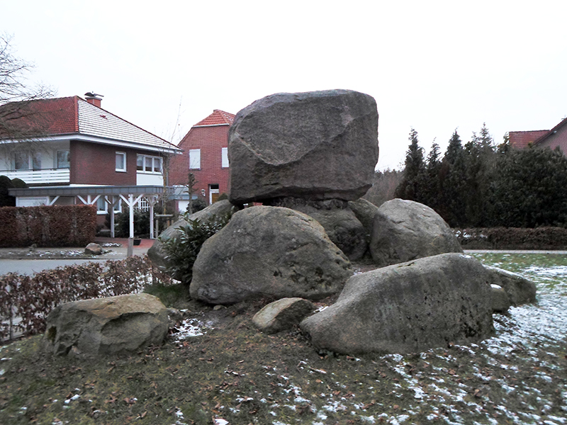 Click for the gallery page to add comments and vote (PID:193392) Findlingsgruppe Ludgeristraße