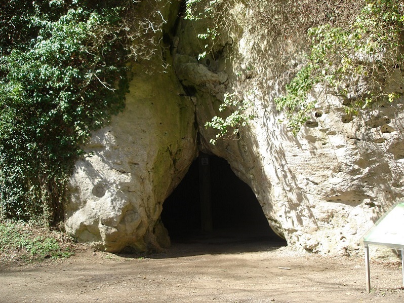 Kakushöhle