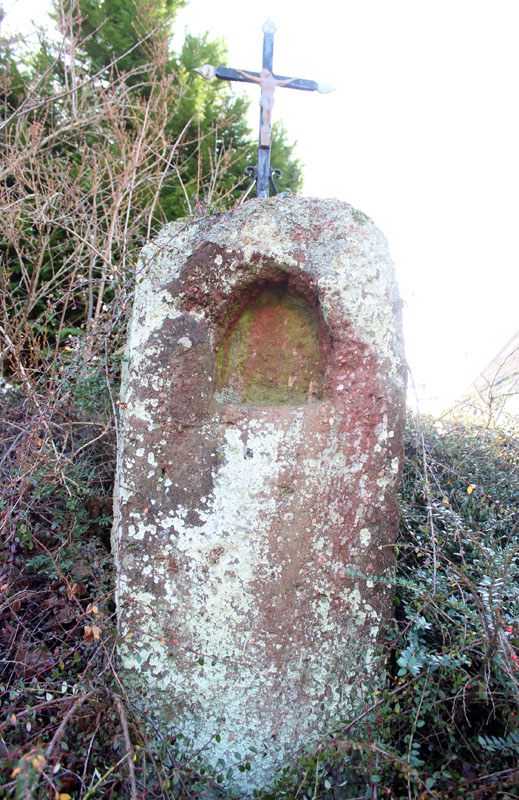 Oberlöstern Menhir
