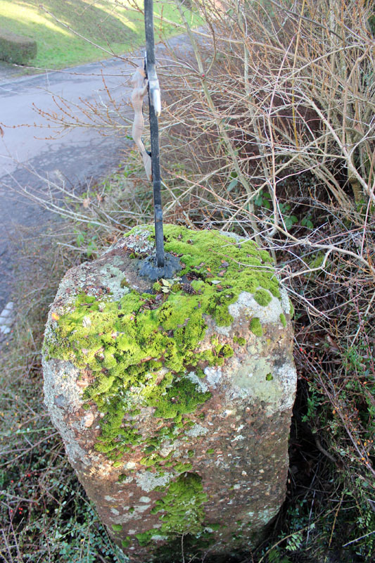 Oberlöstern Menhir